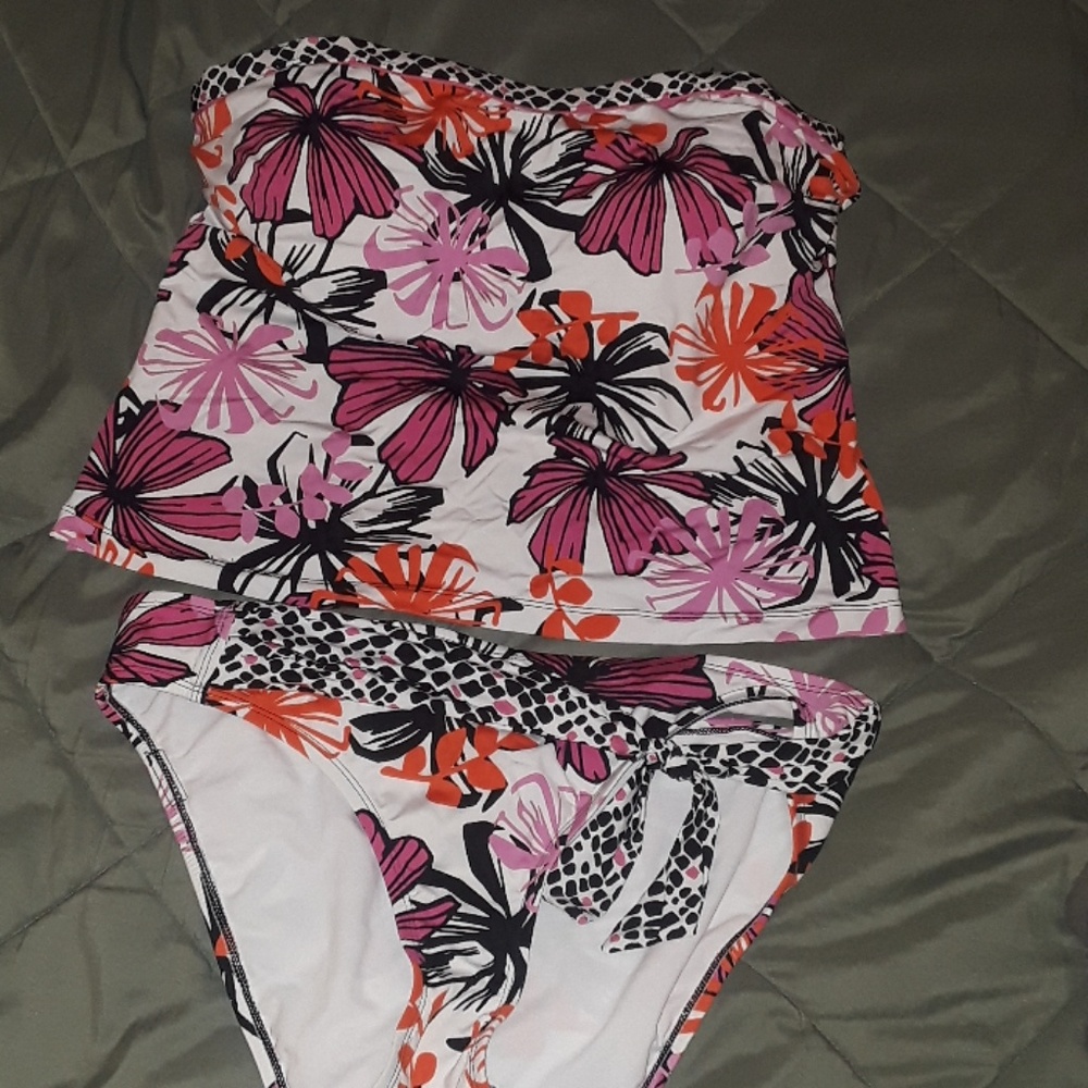 Tankini and bikini set